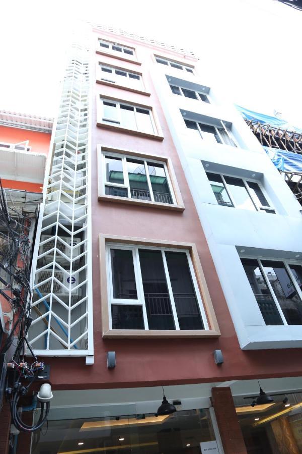 Rose Nana Hotel Bangkok Exterior photo
